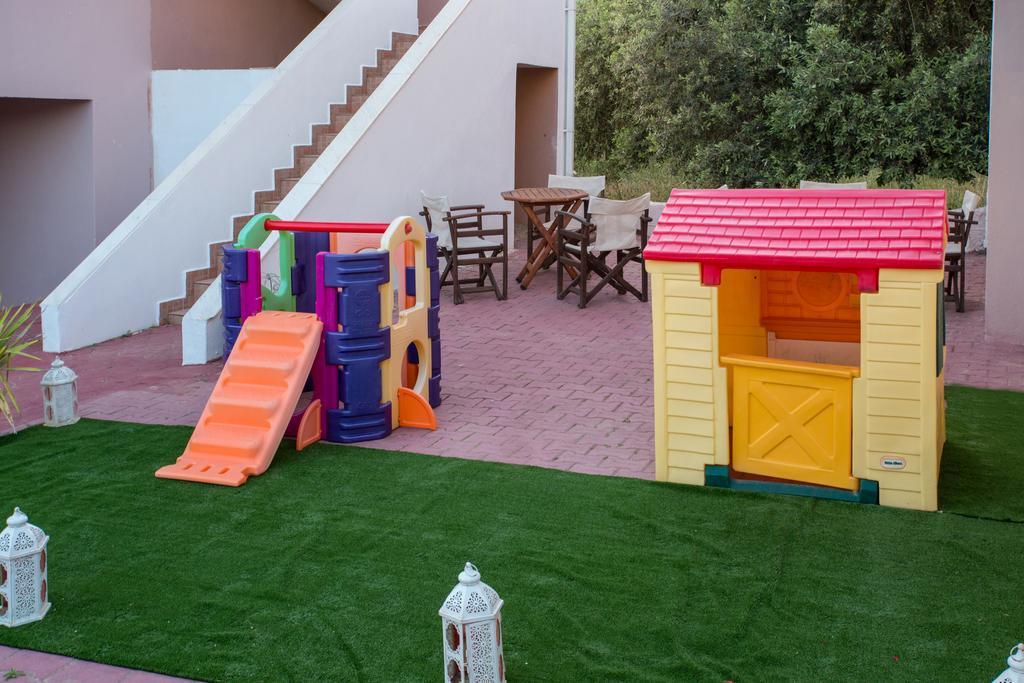 Kapahi Seaview Hotel Apartments ポトス エクステリア 写真