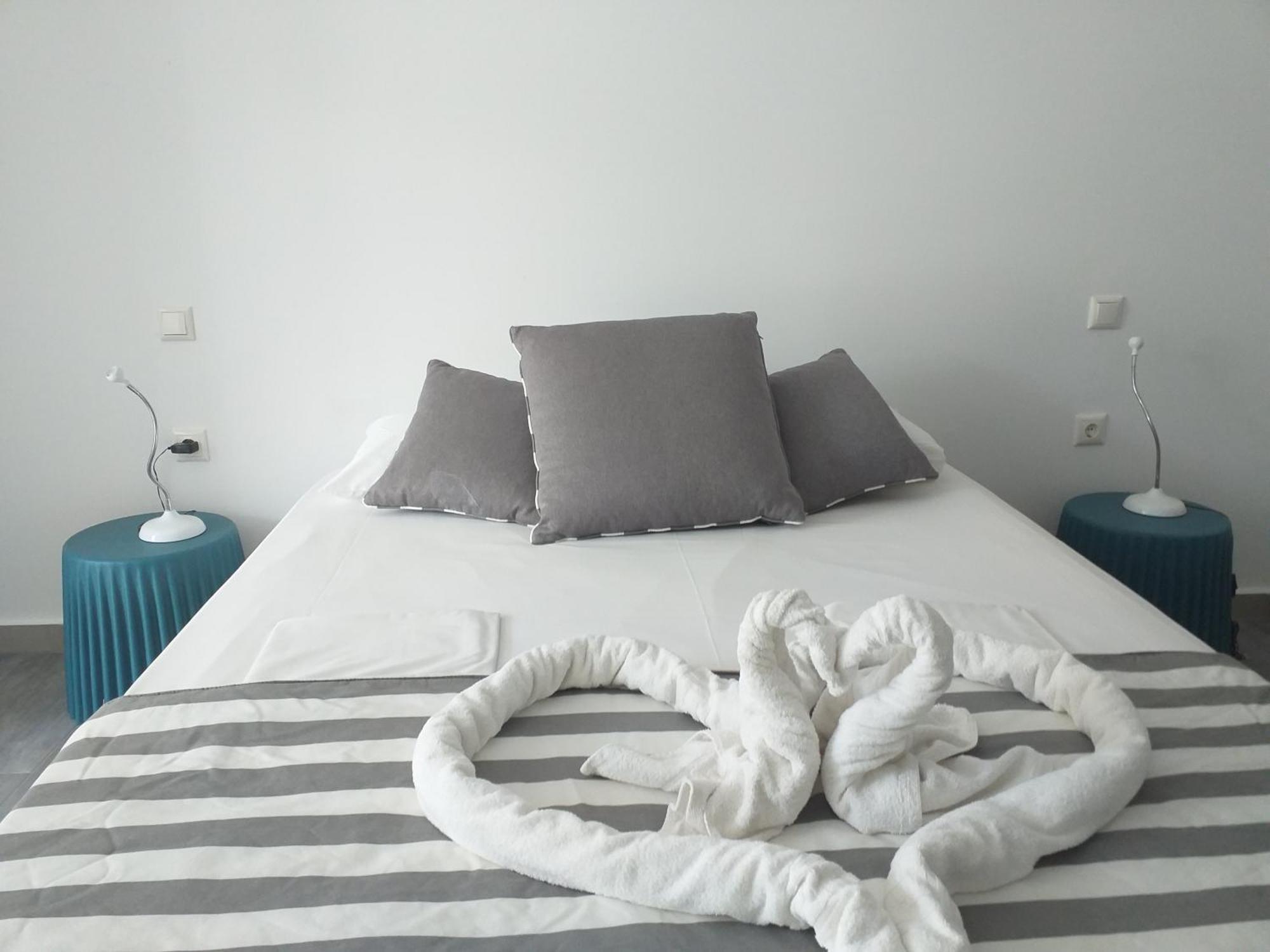 Kapahi Seaview Hotel Apartments ポトス 部屋 写真