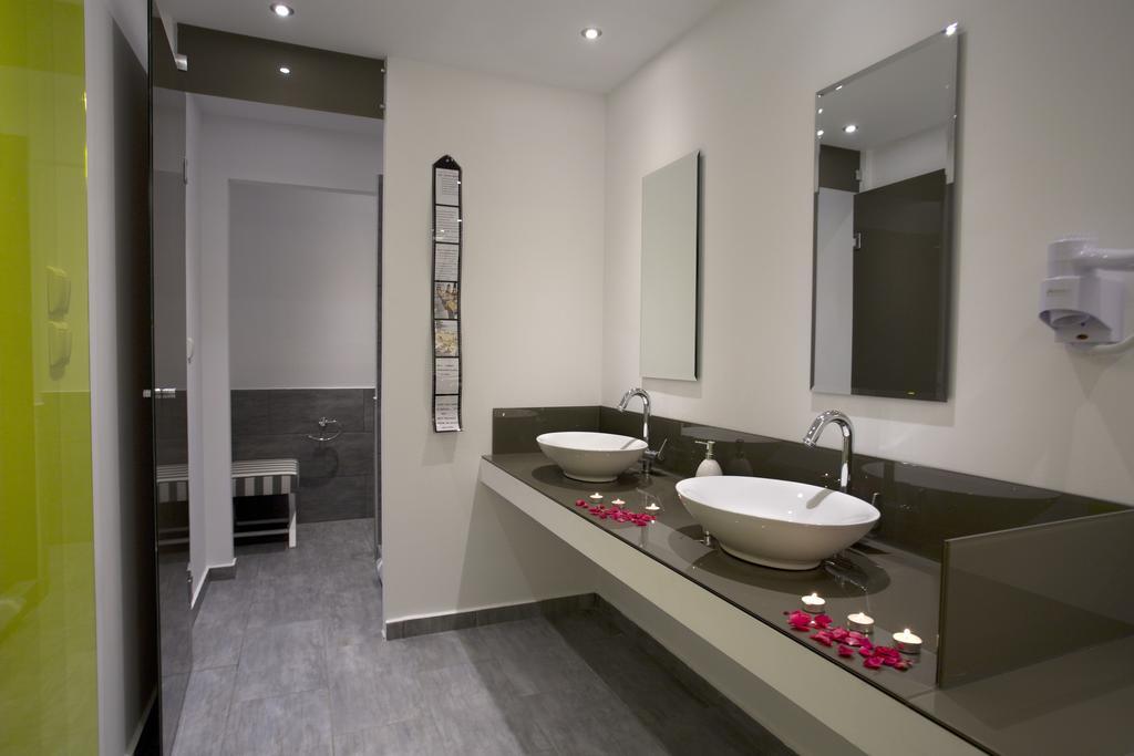 Kapahi Seaview Hotel Apartments ポトス 部屋 写真